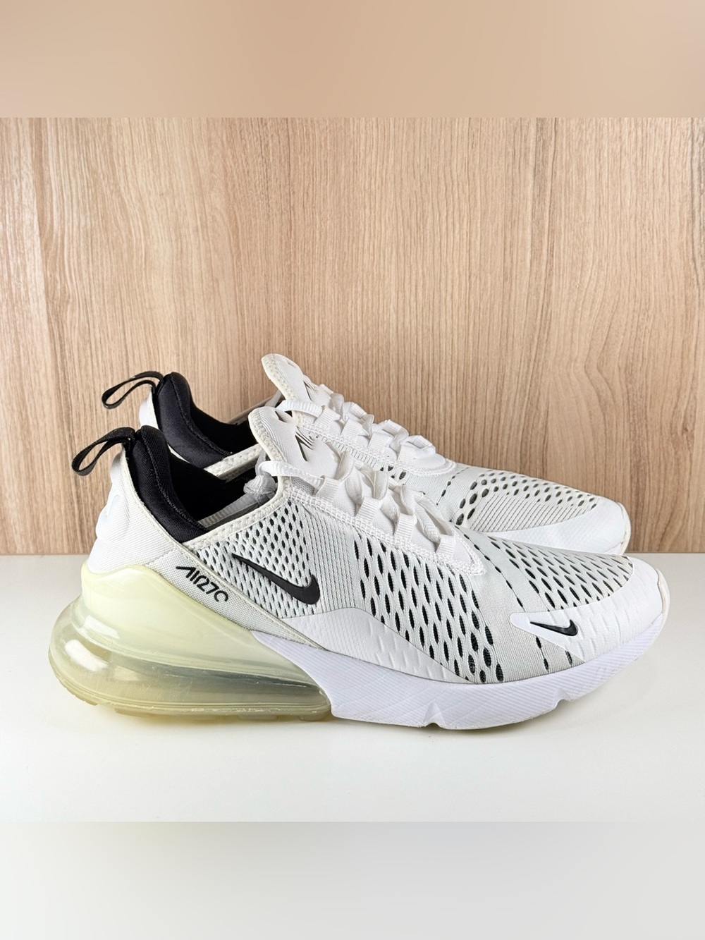 Nike Air Max 270 White Black Running Shoes AH6789-100 Women’s Size 10